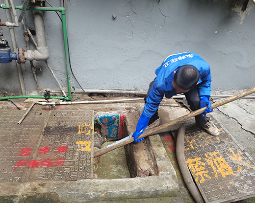 龙门镇清掏化粪池